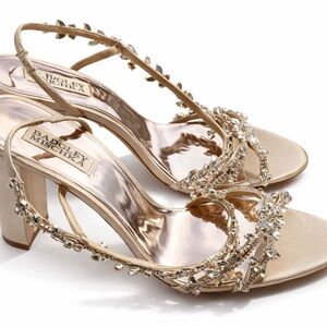 NEW Badgley Mischka Crystal Slingback Sandal Block Heels Women’s Size 10